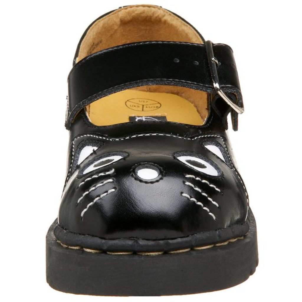 shoes with cats on